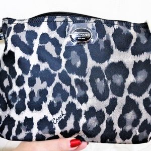 Coach Weekender Bag Tote 2 bags in 1!